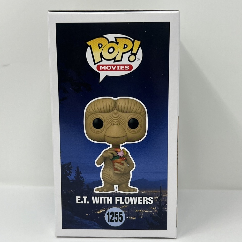 Funko Pop! Movies: E.T. And Elliot - E.T with flowers #1255 and Elliot #1256 NIB - Picture 12 of 16